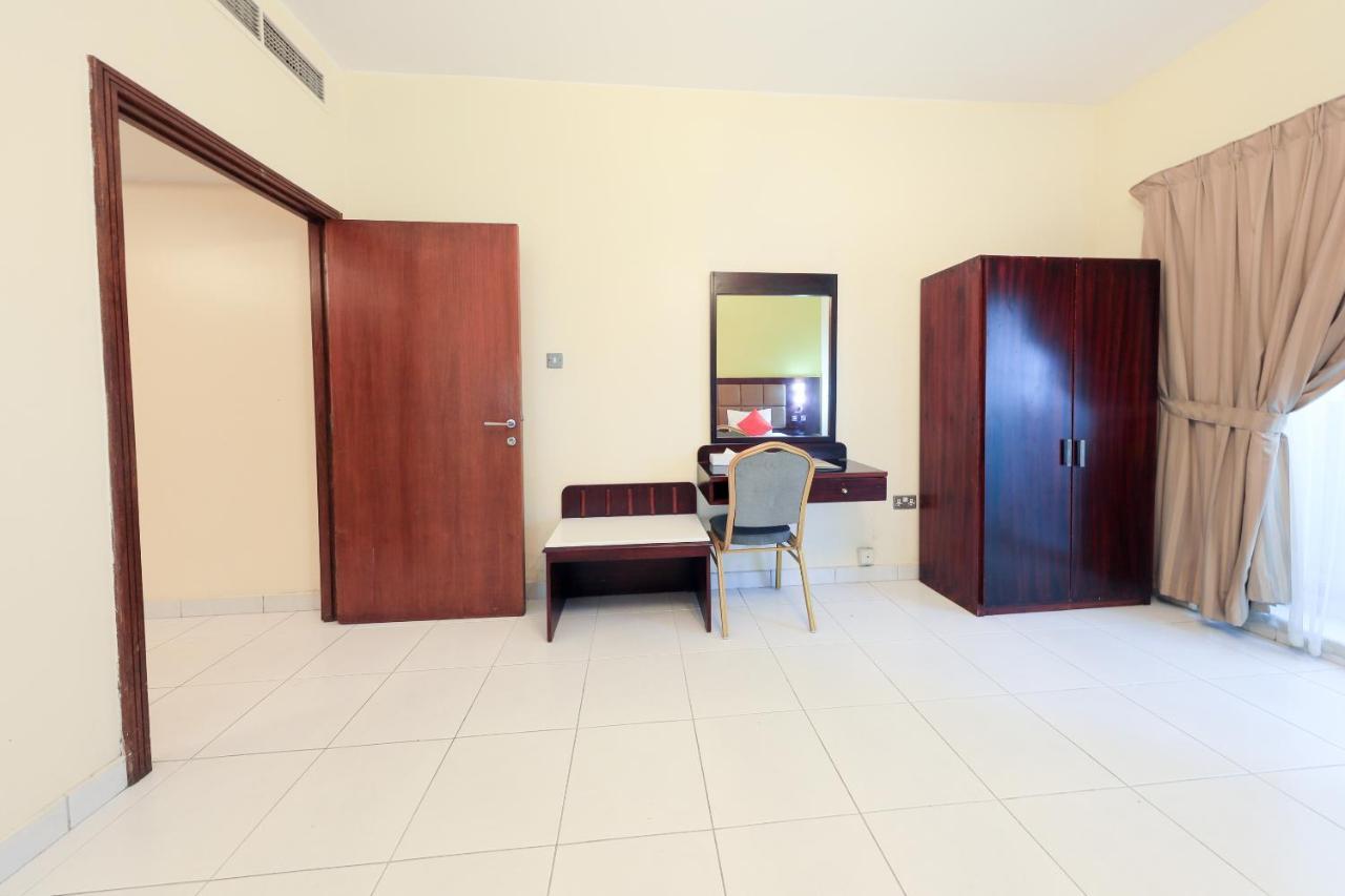 Oyo 123 Royal Mark Hotel Apartment Dubai Esterno foto
